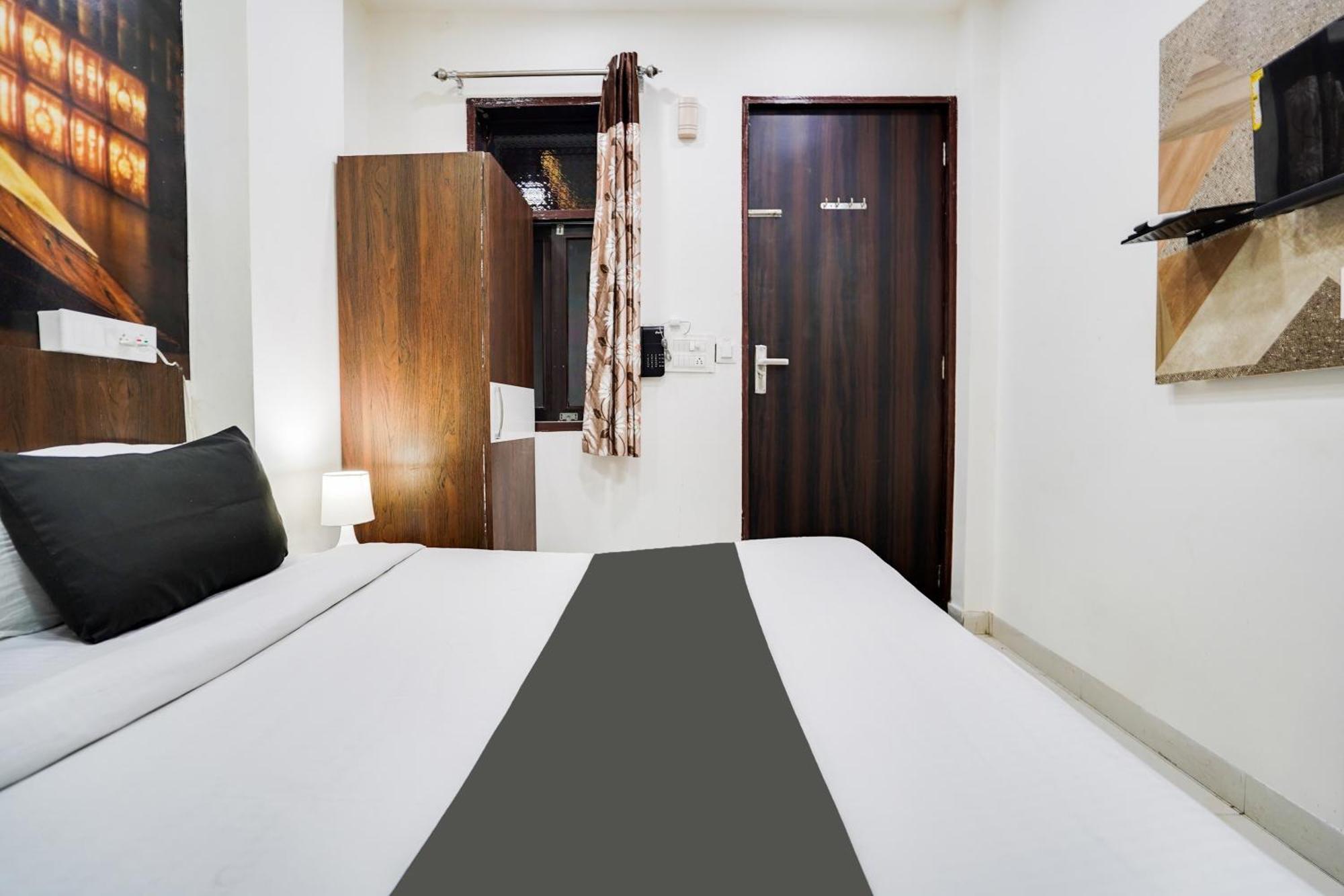 Super Oyo Hotel O Sky Wings アジュメール エクステリア 写真